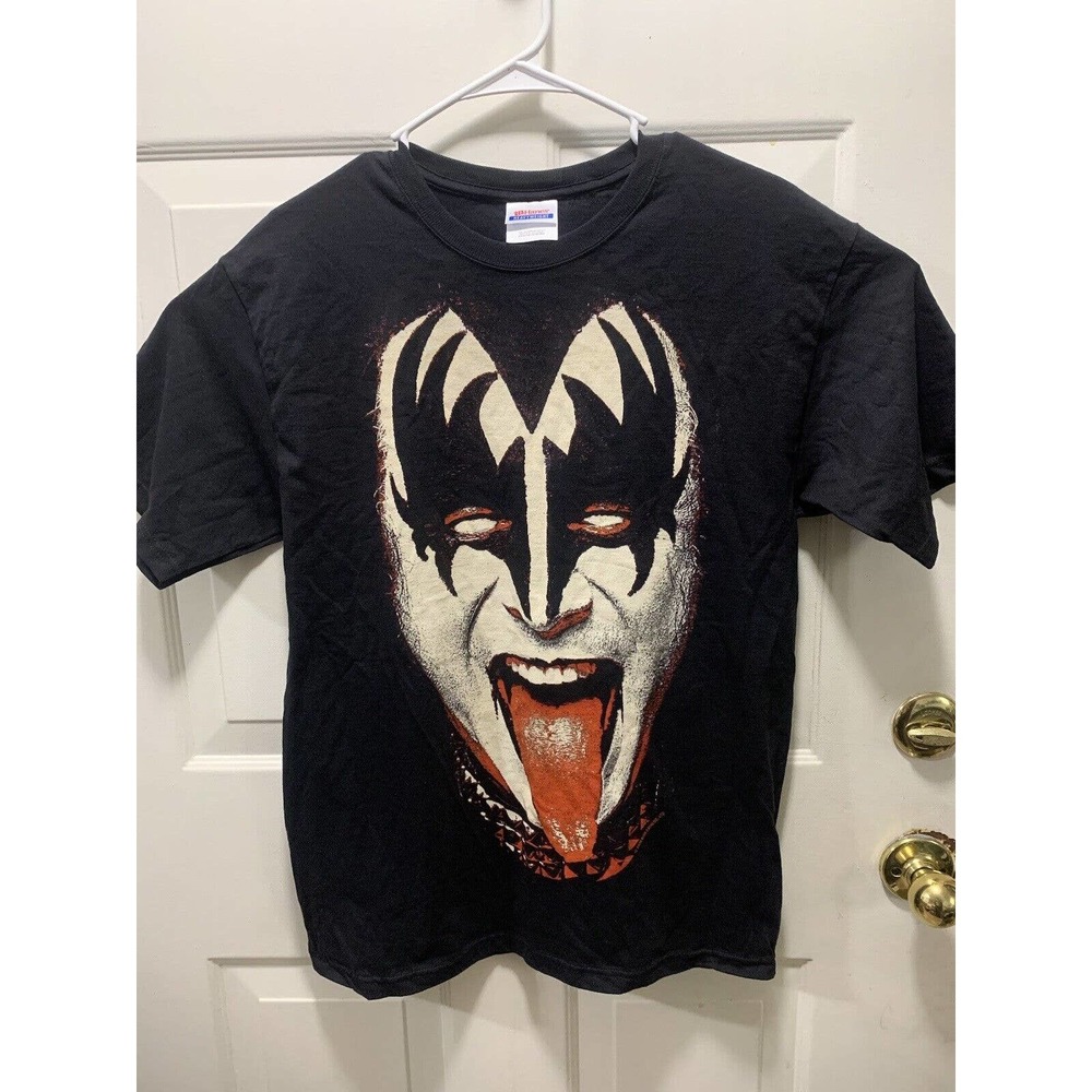 Vintage Kiss Alive 2009 Tour Shirt Gene Simmons Graphic Size M 2009 Kiss Catalog